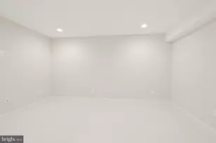 102 Moore Ave SW, Vienna, VA 22180 - Photo 77