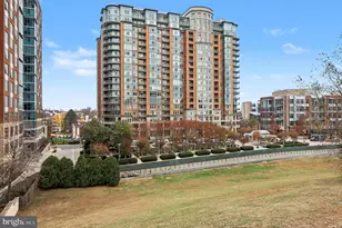 8220 Crestwood Heights Dr, McLean, VA 22102 - Photo 1