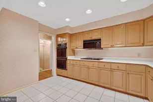 7416 Hallcrest, McLean, VA 22102 - Photo 5
