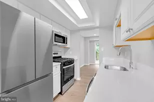 7403 Larne Ln, Lorton, VA 22079 - Photo 7