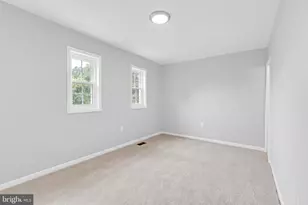 7403 Larne Ln, Lorton, VA 22079 - Photo 13