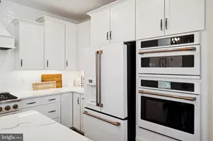 14912 Deco Cir, Chantilly, VA 20151 - Photo 11