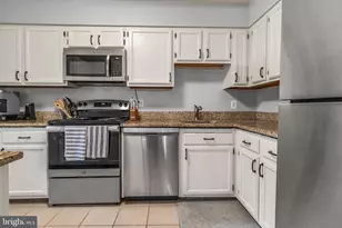 6057 Crown Royal Cir, Alexandria, VA 22310 - Photo 19