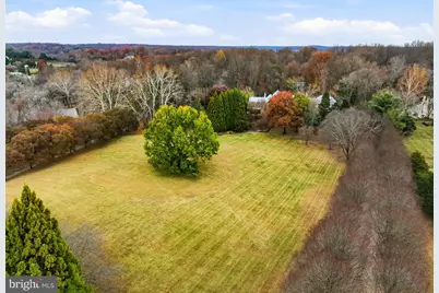 9324 Georgetown Pike, Great Falls, VA 22066 - Photo 7