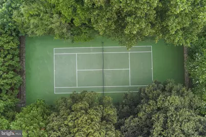 9324 Georgetown Pike, Great Falls, VA 22066 - Photo 5