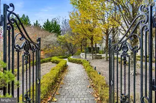 9324 Georgetown Pike, Great Falls, VA 22066 - Photo 9