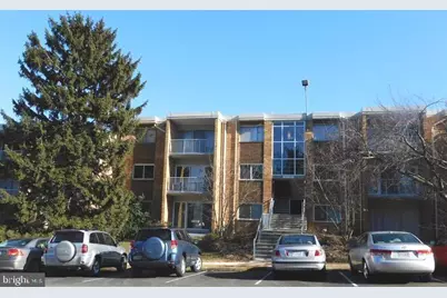 2909 Charing Cross Road #6, Falls Church, VA 22042 - Photo 1