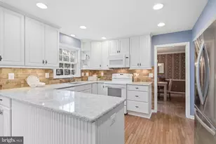 9109 Parliament Dr, Burke, VA 22015 - Photo 19