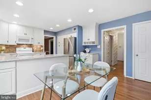 9109 Parliament Dr, Burke, VA 22015 - Photo 17