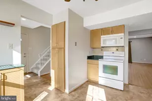 6576 Yadkin Ct, Alexandria, VA 22310 - Photo 5