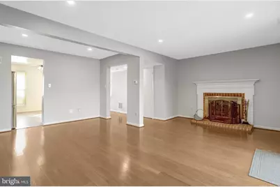 6576 Yadkin Court, Alexandria, VA 22310 - Photo 7