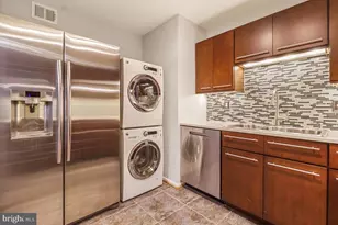 5902 Mt Eagle Dr, Alexandria, VA 22303 - Photo 19