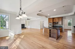 8802 Northern Spruce Ln, Alexandria, VA 22309 - Photo 11