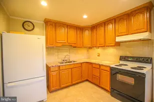 8815 Jandell Rd, Lorton, VA 22079 - Photo 9