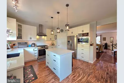 2826 Roesh Way, Vienna, VA 22181 - Photo 9