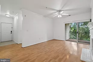 12148 Garden Grove Cir, Fairfax, VA 22030 - Photo 11