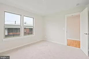 2172 Glacier Rd, Herndon, VA 20170 - Photo 7