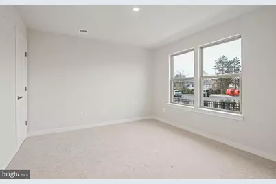 2172 Glacier Road, Herndon, VA 20170 - Photo 5