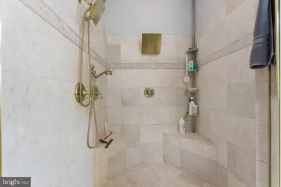 627 Walker Road, Great Falls, VA 22066 - Photo 65