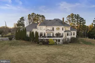 627 Walker Rd, Great Falls, VA 22066 - Photo 129