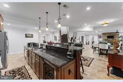 627 Walker Road, Great Falls, VA 22066 - Photo 95