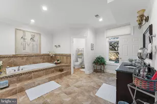 627 Walker Rd, Great Falls, VA 22066 - Photo 103