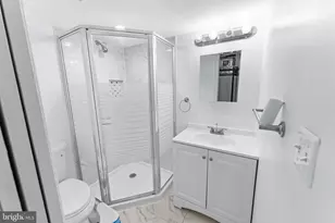 6910 Ontario St, Springfield, VA 22152 - Photo 29