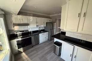 6433 Fenestra Ct, Burke, VA 22015 - Photo 3