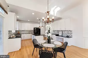 7204 Lyndam Hill Cir, Lorton, VA 22079 - Photo 15