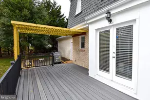 1221 Forestville Dr, Great Falls, VA 22066 - Photo 17