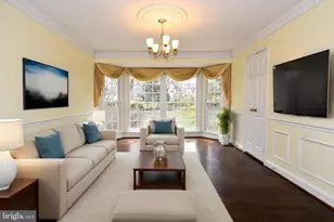 1221 Forestville Dr, Great Falls, VA 22066 - Photo 5