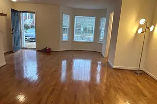 8922 Royal Astor Way, Fairfax, VA 22031 - Photo 3