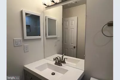 8922 Royal Astor Way, Fairfax, VA 22031 - Photo 7