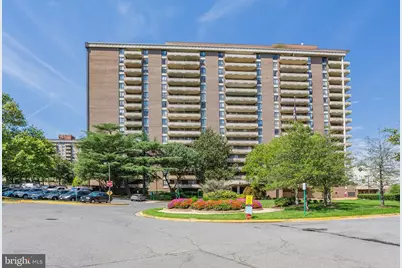 1800 Old Meadow Road #302, McLean, VA 22102 - Photo 1