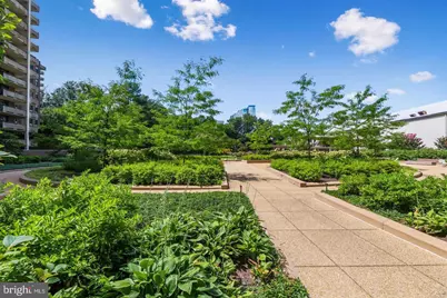 1800 Old Meadow Road #1415, McLean, VA 22102 - Photo 23