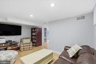 7203 Arthur Dr, Falls Church, VA 22046 - Photo 31