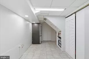 7203 Arthur Dr, Falls Church, VA 22046 - Photo 47