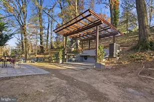 7203 Arthur Dr, Falls Church, VA 22046 - Photo 39