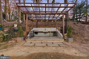 7203 Arthur Dr, Falls Church, VA 22046 - Photo 35