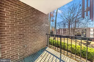 3316 Woodburn Village Dr, Annandale, VA 22003 - Photo 29