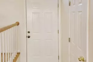 8026 Readington Ct, Springfield, VA 22152 - Photo 7