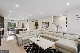 13506 Innovation Station Loop, Herndon, VA 20171 - Photo 11