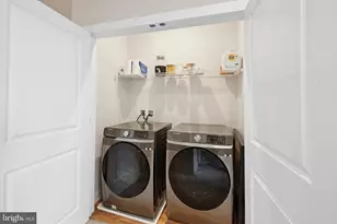 13506 Innovation Station Loop, Herndon, VA 20171 - Photo 31