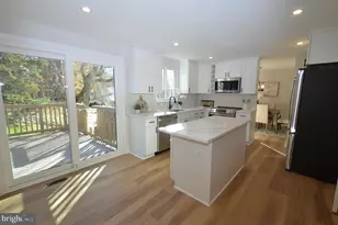 8375 Magic Leaf Rd, Springfield, VA 22153 - Photo 29