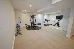 8375 Magic Leaf Rd, Springfield, VA 22153 - Photo 35