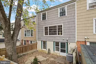 8180 Fernlake Ct, Alexandria, VA 22309 - Photo 35