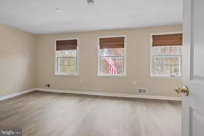 8180 Fernlake Court, Alexandria, VA 22309 - Photo 21