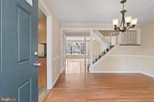 8180 Fernlake Ct, Alexandria, VA 22309 - Photo 5