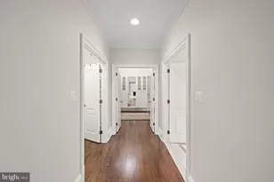 8305 Fox Haven Dr, McLean, VA 22102 - Photo 37