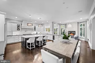 8305 Fox Haven Dr, McLean, VA 22102 - Photo 23